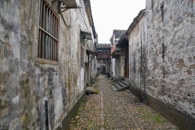 金建希被曝收受名牌包包,尹锡悦保护爱妻免受司法追责